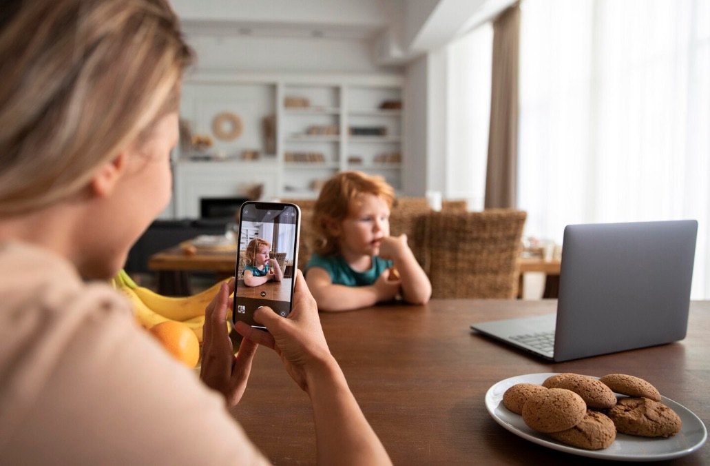 Anziani smartphone casa Italia